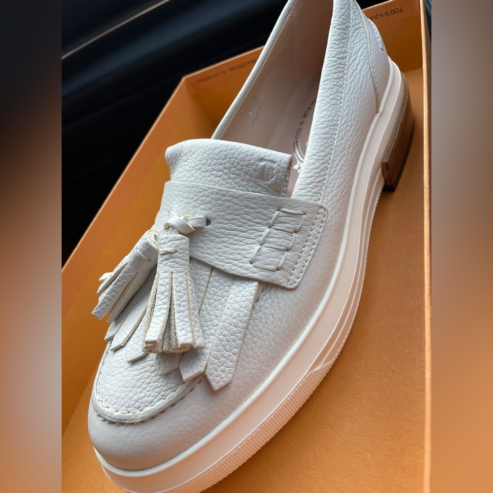 New white tods 7.5